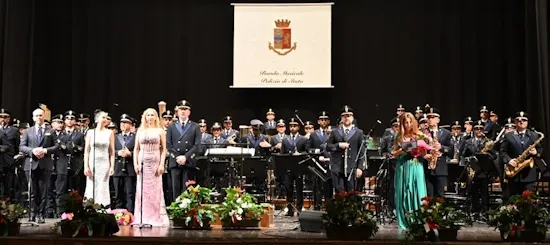 Banda Musicale della Polizia Incanta il Pubblico a Fermo