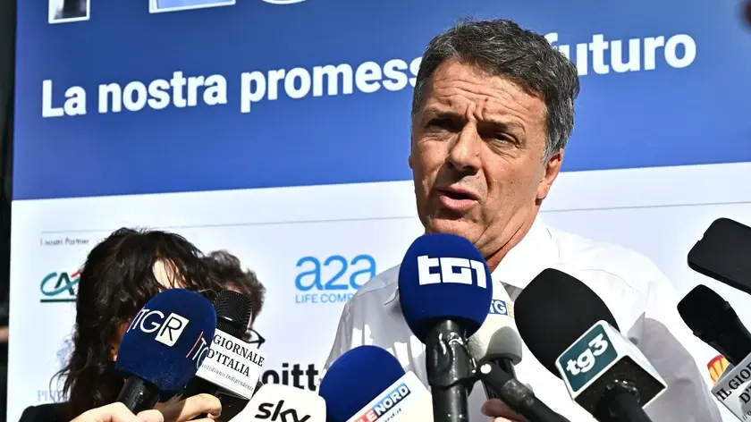 Renzi Augura Felicità ai Sindaci Sposi: 'Grazie alla Mia Legge'