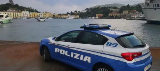 Ischia: Arrestati due giovani per truffa a un'anziana
