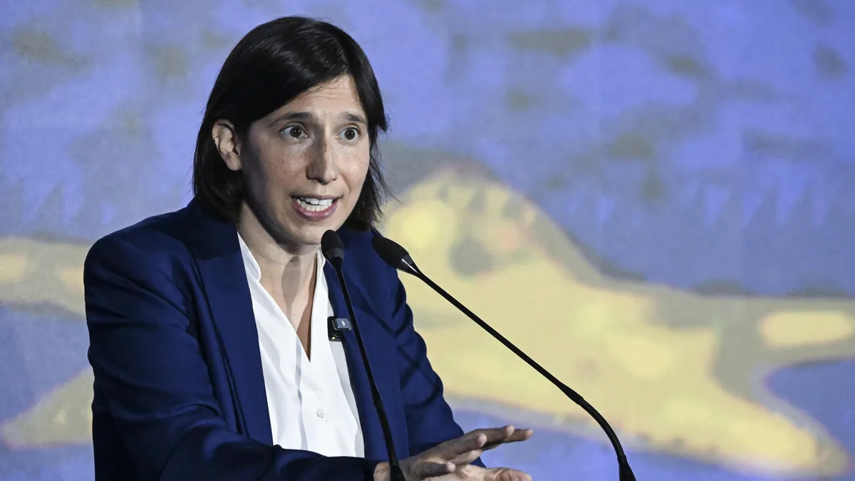 Schlein Critica Meloni: Focus sul Potere e il Colle