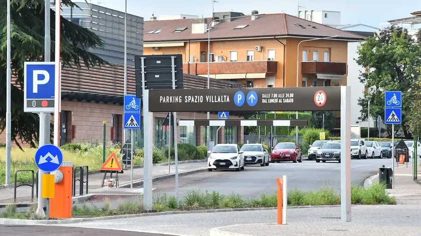 Udine, Inaugurato il Multilivello Villalta: Nuovi Posti Auto per il Centro