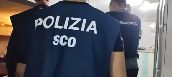Prato: Operazione Mirata Smaschera Rete Criminale Internazionale di Narcotraffico e Riciclaggio