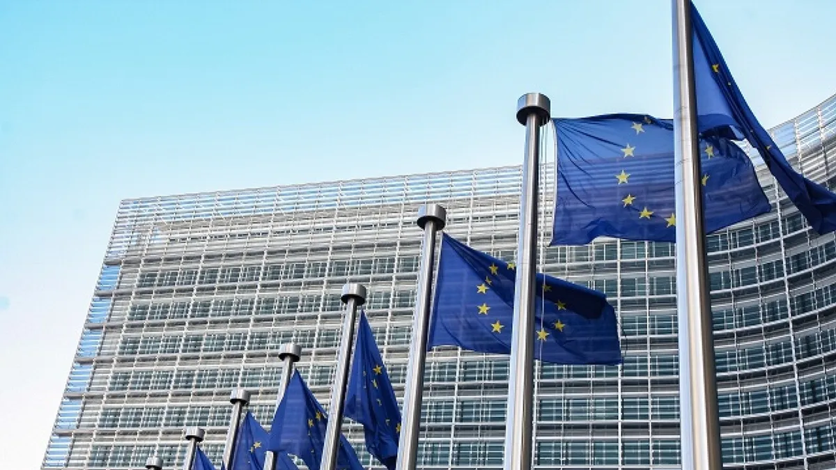 Eurobarometro: Ottimismo in Italia sull'UE