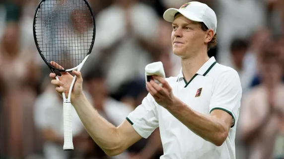 Sinner ai Quarti a Wimbledon: Trionfo su Mochizuki!