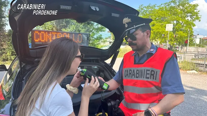 Pordenone: 13 Denunciati per Guida in Stato di Ebbrezza - Aumento Controlli Carabinieri