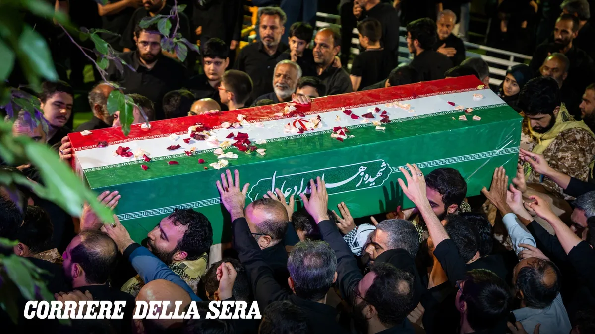 Teheran: Iniziate le Cerimonie Funebri per Khamenei