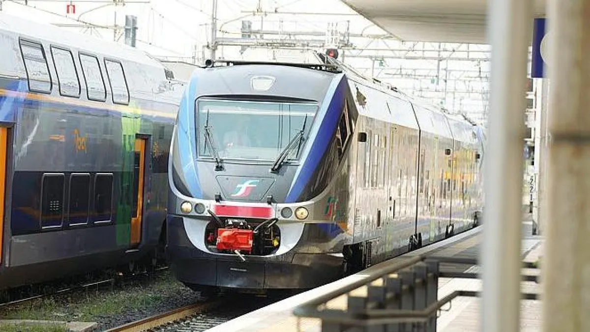 Blocco Treni Milano-Venezia: Interruzioni Stagionali Spaccano l'Asse