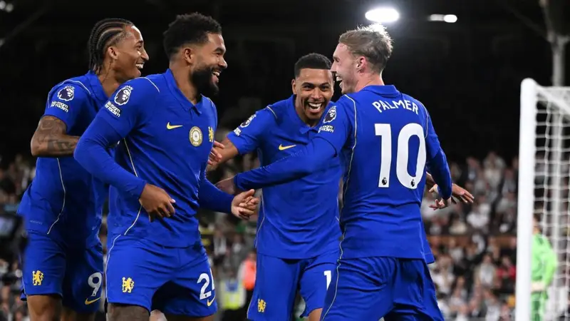 Chelsea, Tridente Letale e Xabi Alonso: Vittoria di Carattere sul Fulham