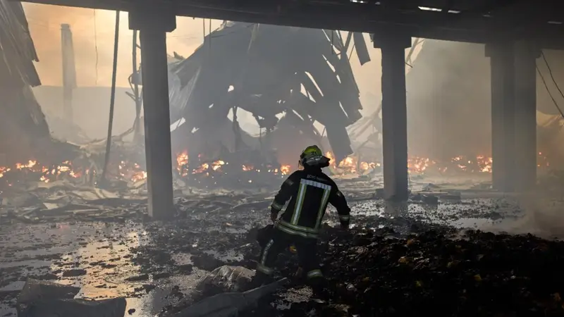 Attacco a Bucha: 27 Morti e Decine di Feriti, Mosca 'Si Prepara a una Nuova Escalation'