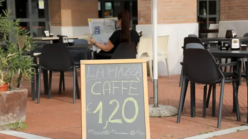 Bar La Piazza di Pordenone Offre Caffè a Solo 1,20 Euro: Un Simbolo di Resistenza al Rincaro