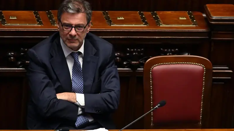 Giorgetti: UE Richiede Massima Clausola di Salvaguardia e 0,9% per la Difesa