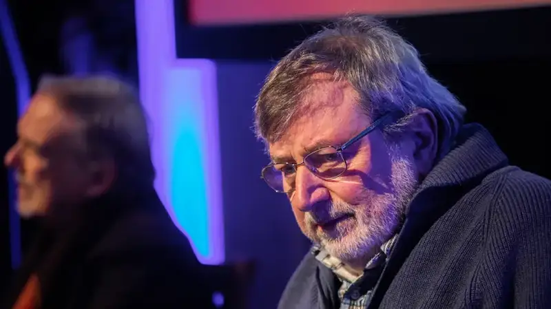 Francesco Guccini, l'Ultimo Viaggio a Bologna: Tra Osterie e Memoria