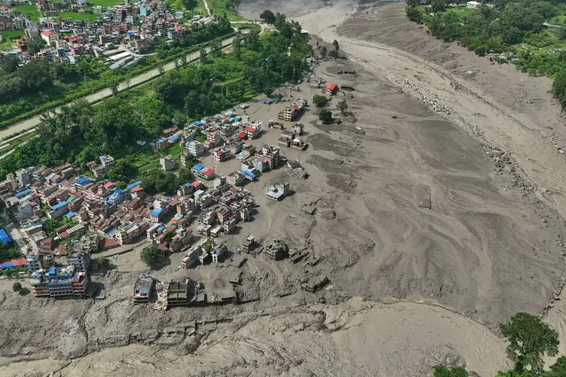 Nepal: Il Disastro di Simalchaur, Oltre il Ghiacciaio