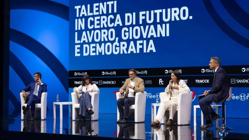 Meeting di Rimini: La Presenza Papa, Un 'Dono Immenso' per il Dialogo