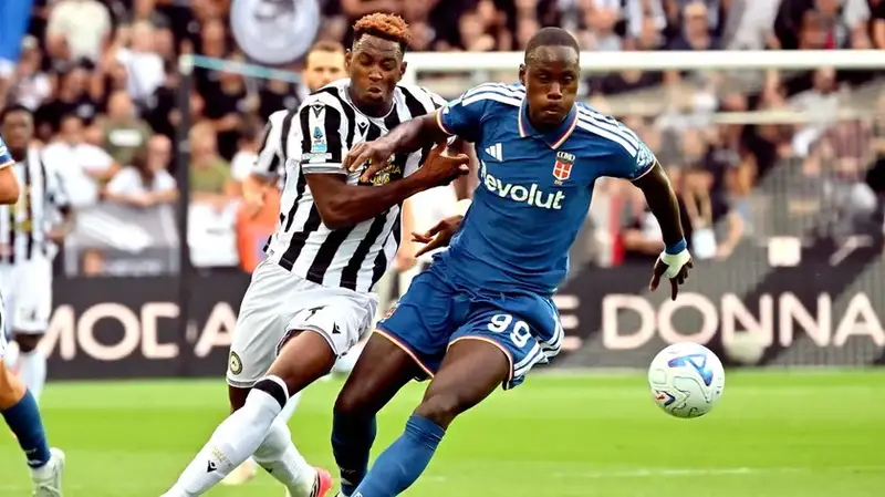 Udinese-Como 1-1: La Delusione di Bayo e l'Entusiasmo dei Tifosi