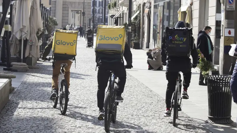 Procura di Milano Contesta Glovo: Aumenti Truccati e Classifiche Contrattuali Inadeguate
