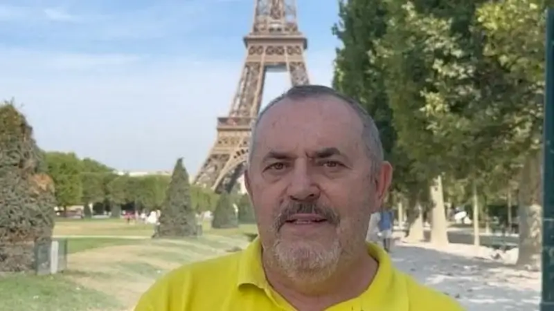 Nadezhdin Dichiarato 'Agente Straniero' Ritorna a Parigi, Denuncia Repressione