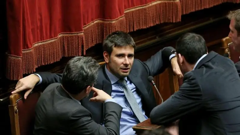 Corriere: Limitazioni di Accesso e Condivisione dell'Abbonamento