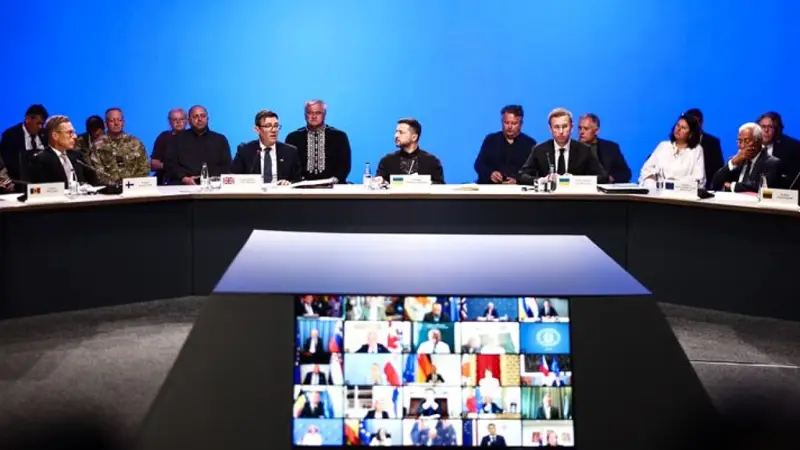 Macron Annuncia Esercitazioni Militari Congiunte: Italia Esclusa, Meloni Sottolinea Impegno