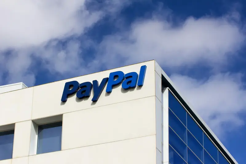 Stripe e Advent Abbandonano l'Acquisizione di PayPal: Un Affare da 50 Miliardi di Dollari Fallisce