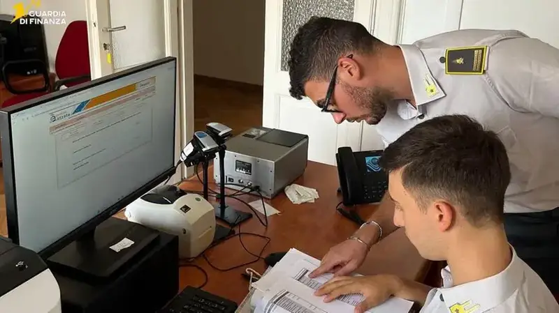Udine: Guardia di Finanza Blocca Compensazione Crediti Fiscali da 90 Milioni