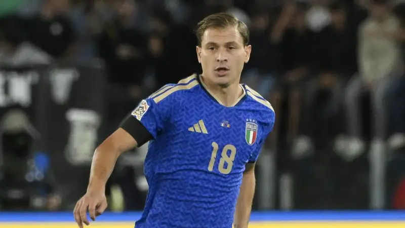 Mancini e la Squadra Azzurra: Ritiro a Coverciano per Partite Chiave