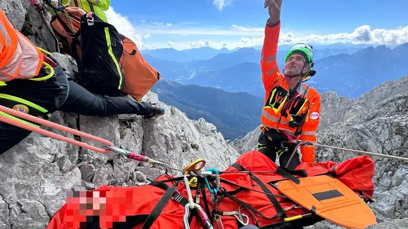 Escursionista Frantumato al Monte Capolago: Recupero con l'Elisco