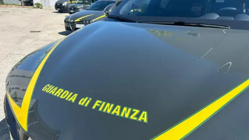 Caporalato e Frode Fiscale nei Vigneti del Friuli: Scoperto Sistema Fraudolento