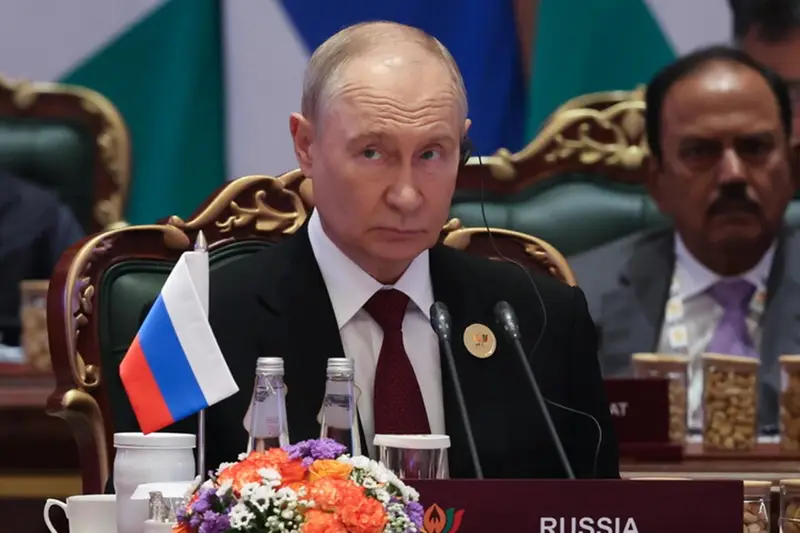 Fubini: Il Putinismo, una Reincarnazione del Fascismo e un Rischio Geopolitico
