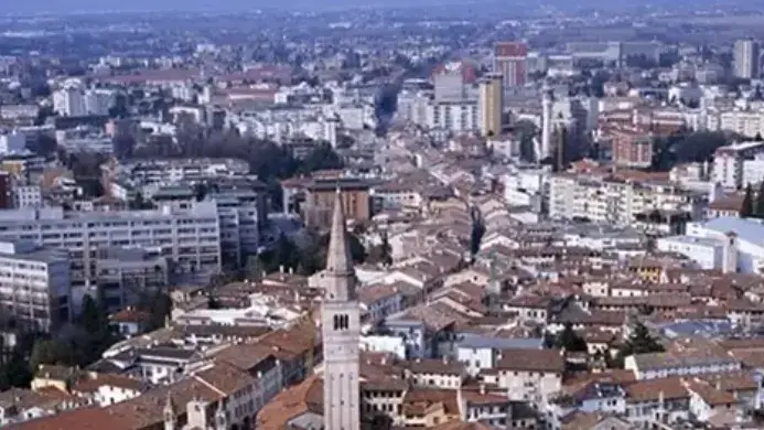 Pordenone: Declino Demografico con Saldo Naturale Negativo da 23 Anni