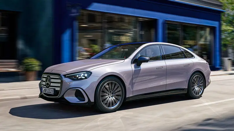 Mercedes Classe C Elettrica: Arriva la Versione Base C 300