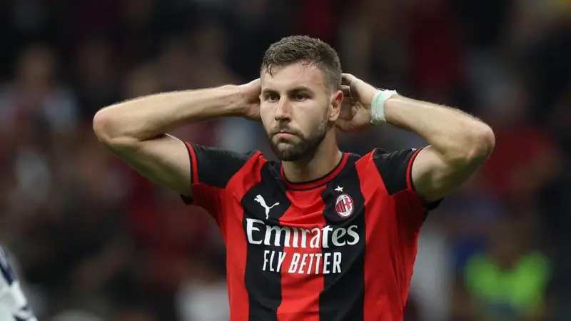 Milan, blindato Pavlovic: contratto esteso al 2031 e ingaggio triplo
