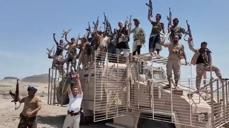 Houthi Intensificano Attacchi in Arabia Saudita: Droni e Missili, Aumenta la Tensione nel Mar Rosso