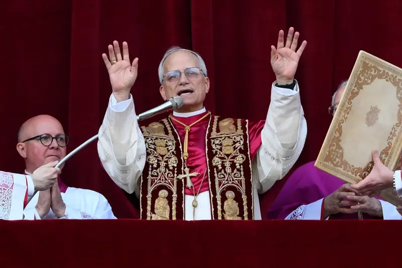 Papa Leone Abroga il Taglio Stipendi Cardinali: Rovesciamento della Politica di Francesco