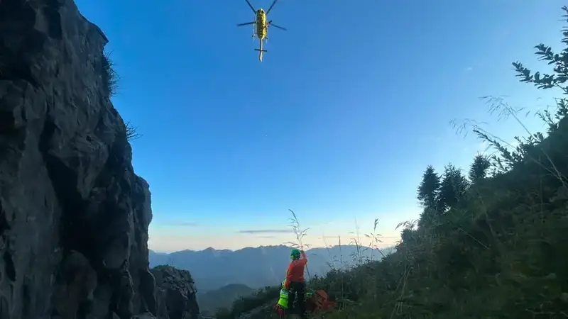 Escursionista Fatale sul Monte Arvenis: Recupero con l'Elicottero