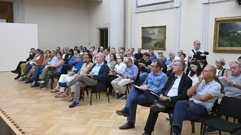 Riqualificazione Piazza San Cristoforo a Udine: Priorità ai Tempi e alla Pedonalizzazione