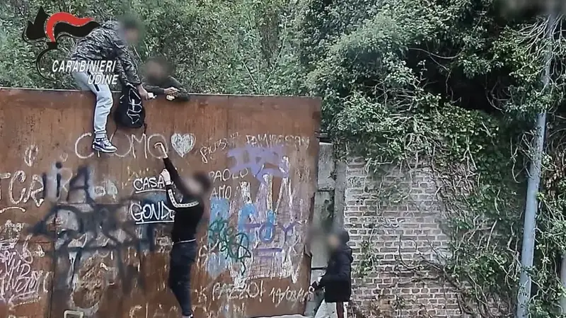 Udine: Condannati i capi di rete di spaccio all'ex Safau