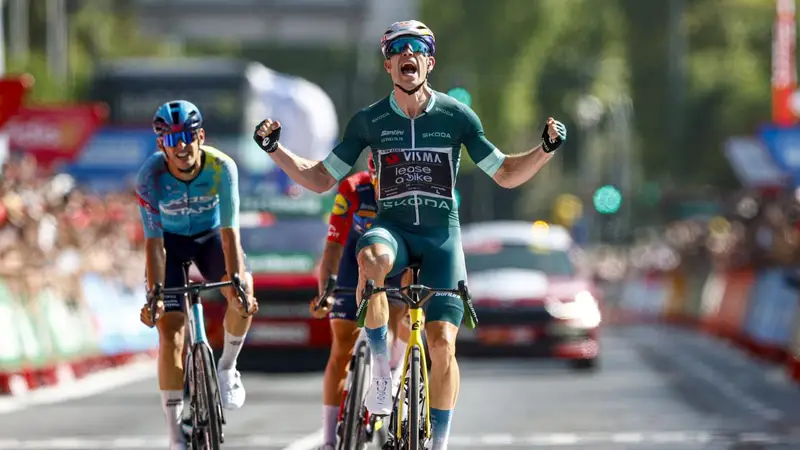 Van Aert fa il bis alla Vuelta: accorciata della tappa a causa del caldo