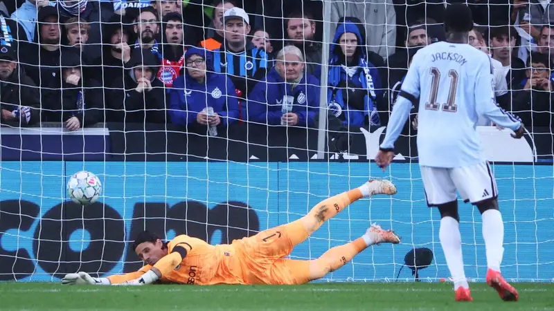 Aston Villa Sconfigge il Bruges: Errori e Gol Aprono la Champions League