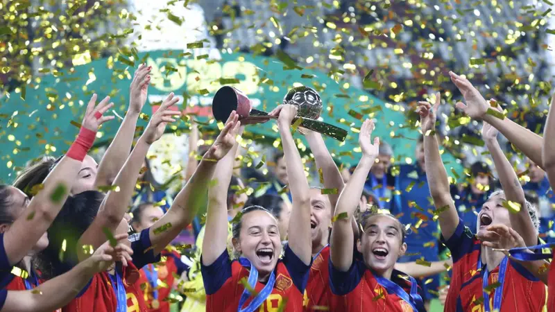 Spagna: Un Dominio Calcistico Ineguagliabile tra Uomini e Donne