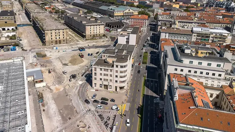 Trieste, Ripartenza al Porto Vecchio: Il ‘Passaggio Libertà’ e la Pedonalizzazione del Molo IV