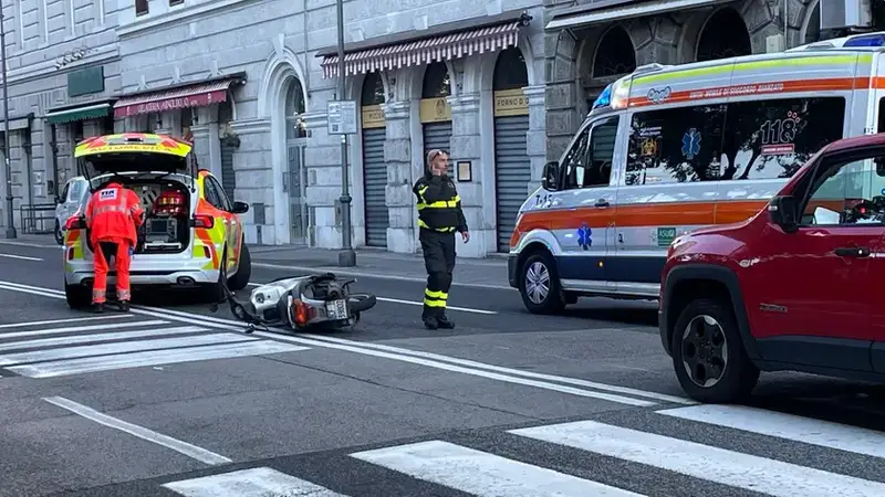 Trieste: Grave incidente in viale Miramare con pedone e scooterista