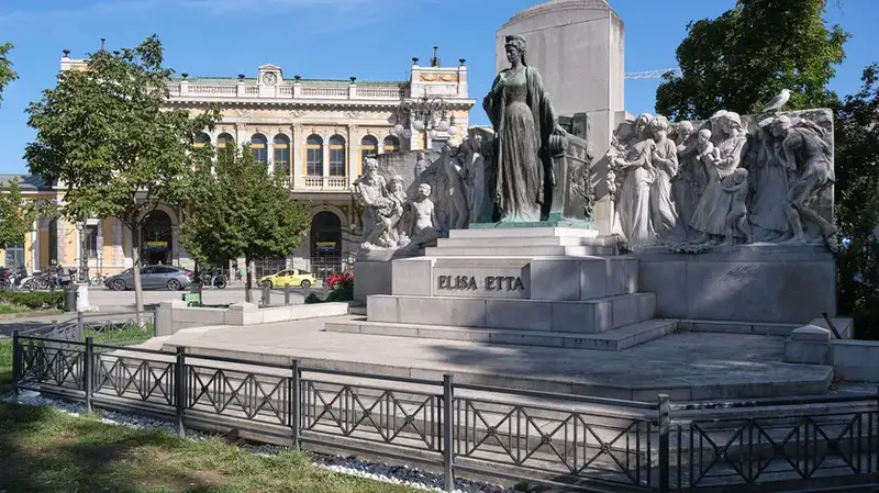 Trieste: Scomparso un Bronzo Storico del Monumento a Sissi
