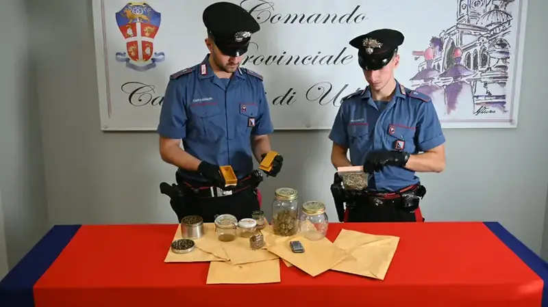 Udine: Arrestato per Detenzione di Stupefacenti - Scoperta Ampia Quantità di Marijuana e Hashish