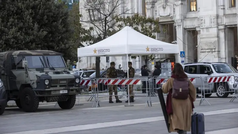 Tensione in Crollo: Arresti Minori e Ampliamento Carceri Minorili Scatenano Polemiche