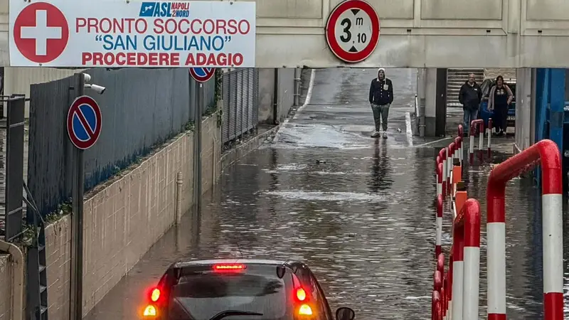 Allerta meteo in Italia: piogge intense e temporali, allarmi arancioni e gialli