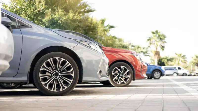 Mercato Auto Usate: Allarme Truffe e Rischi per l'Acquirente
