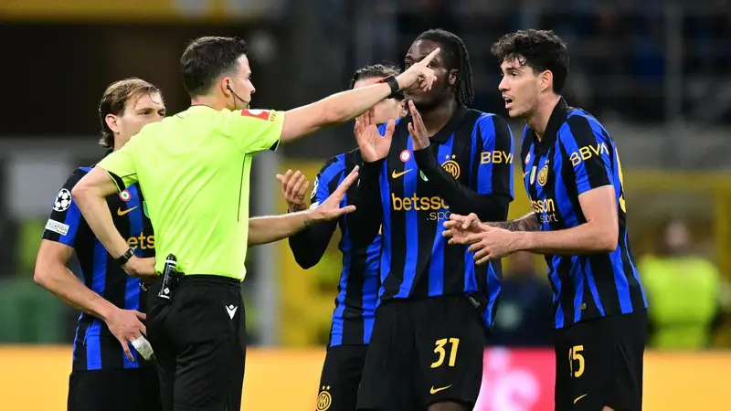 Bastoni Espulso: Doppio Giallo nello Shakhtar Donetsk