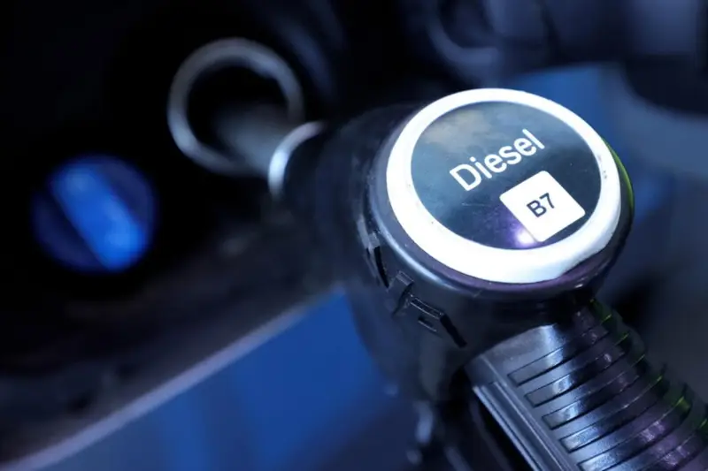Carburanti: Prezzi in Forte Aumento, Stangata da Centinaia di Euro per le Famiglie