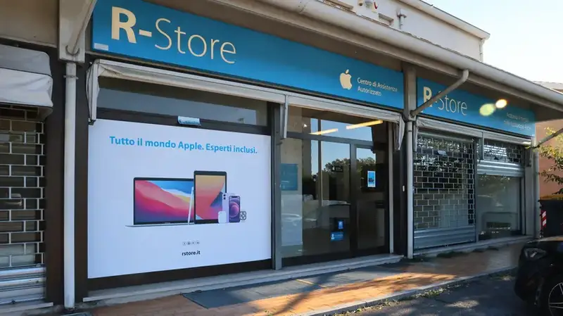 Trieste: Chiude il R-Store Apple, Difficoltà per le Riparazioni